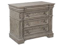 Kingsbury Bachelor's Chest - P167123 from Pulaski furniture